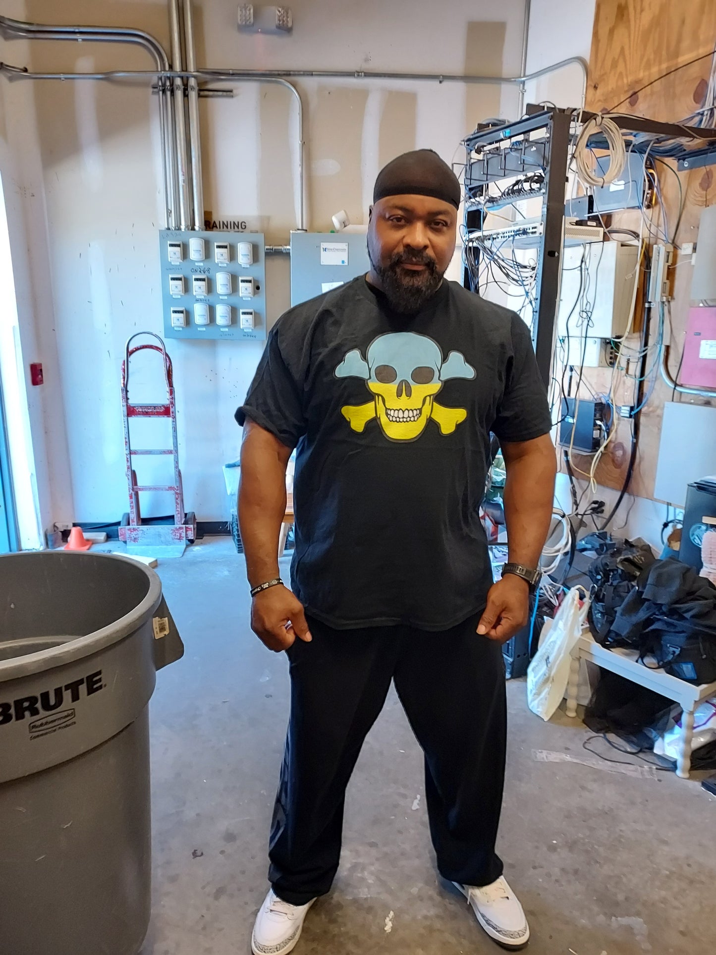 Unisex classic tee with the Flag of the Ukraine in a Skull and Crossbones design!